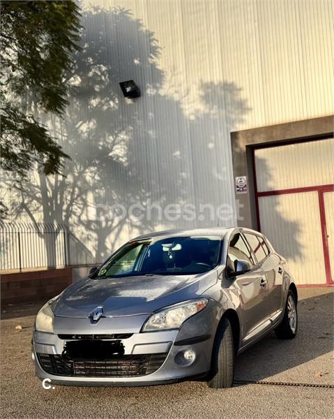 RENAULT Megane Dynamique 1.9dCi eco2