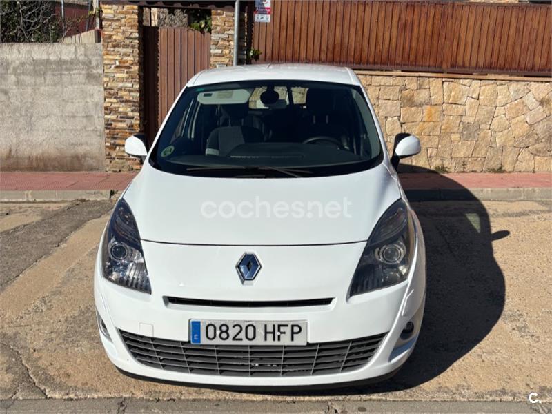 RENAULT Scenic Bose Edition dCi 130