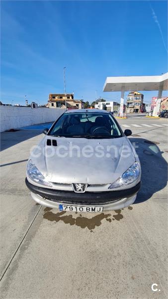 PEUGEOT 206 XR 75