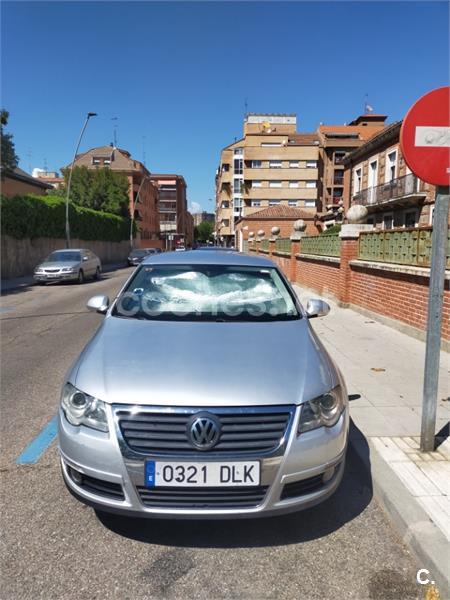 VOLKSWAGEN Passat 2.0 TDI Sportline