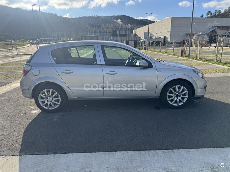 OPEL Astra 1.7 CDTi Cosmo 100 CV