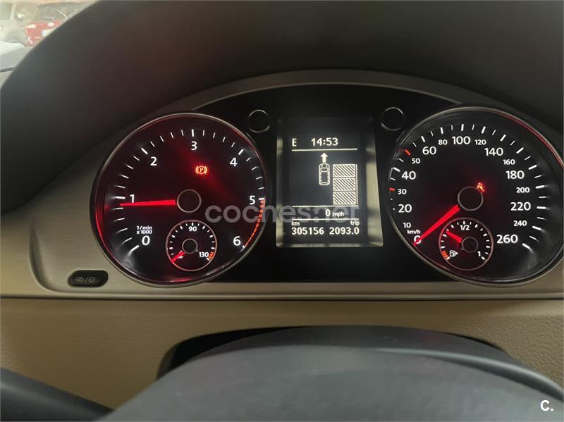 VOLKSWAGEN Passat Variant 2.0 TDI Highline BMT