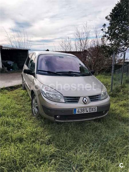 RENAULT Scenic