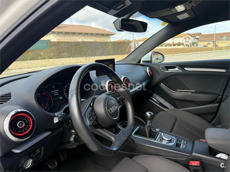 AUDI A3 S line edition 2.0 TDI Sedan