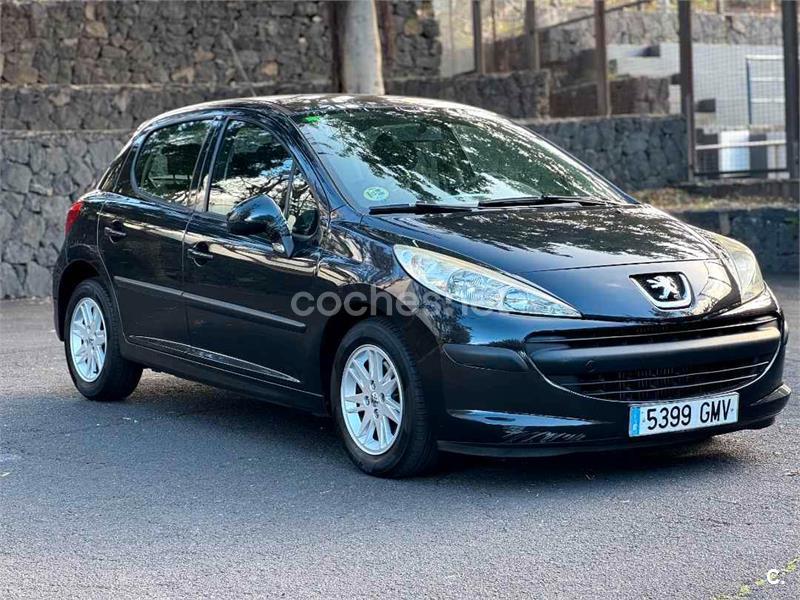 PEUGEOT 207