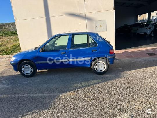 PEUGEOT 106