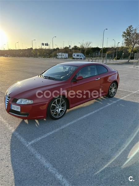 ALFA ROMEO GT 1.9 JTD Distinctive