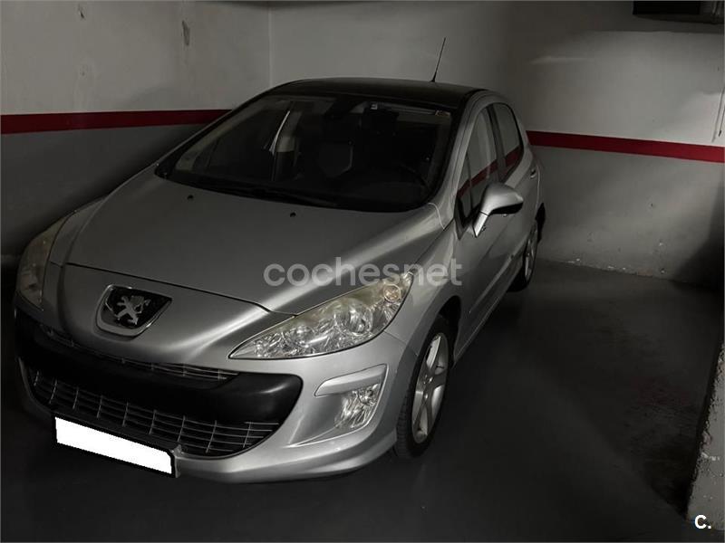 PEUGEOT 308 Premium 1.6 VTi 120