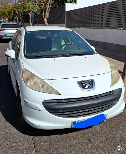 PEUGEOT 207