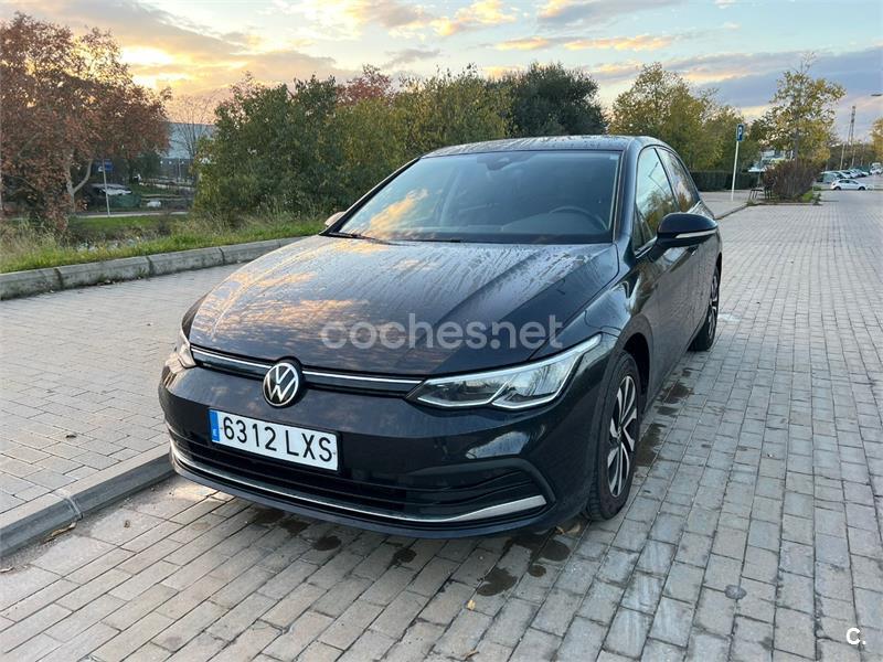 VOLKSWAGEN Golf Life 2.0 TDI