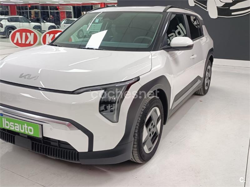 KIA EV3 Earth Long Range