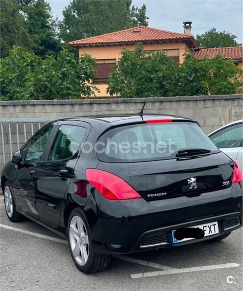 PEUGEOT 308 Premium 1.6 VTi 120