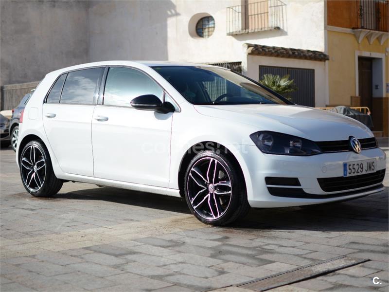 VOLKSWAGEN Golf Edition 1.6 TDI BMT