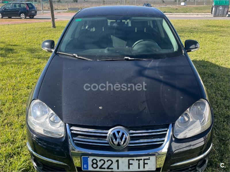 VOLKSWAGEN Jetta 1.9 TDI Advance