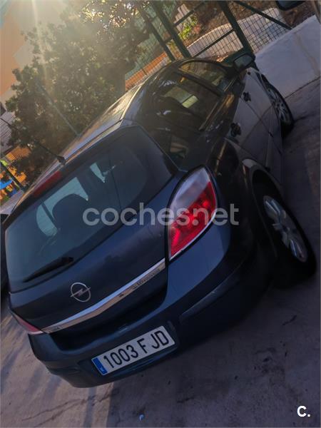 OPEL Astra 1.6 Enjoy