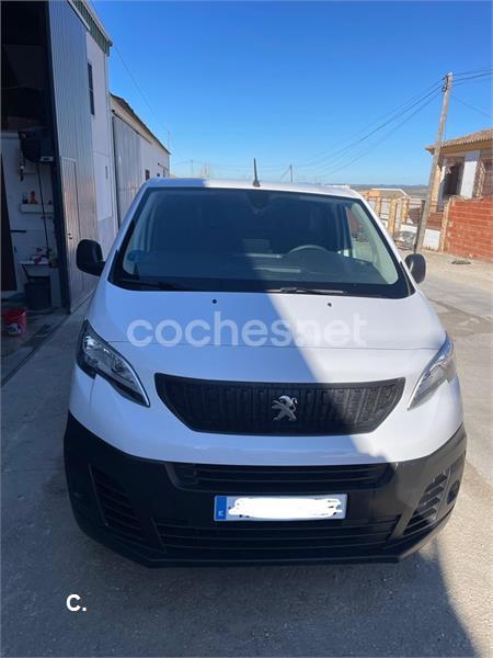 PEUGEOT eTraveller Business Elect Bat 75kWh Standard