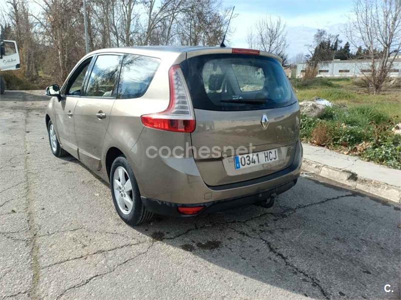 RENAULT Grand Scenic