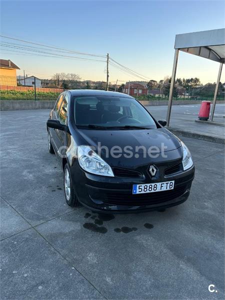 RENAULT Clio Authentique 1.2 16v eco2