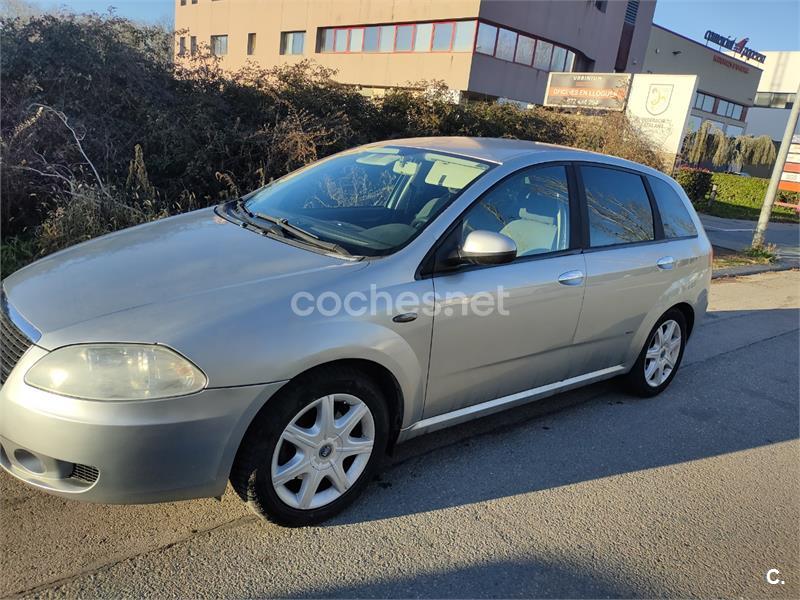 FIAT Croma 1.9 16v Multijet Emotion