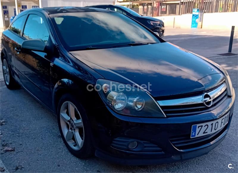 OPEL Astra GTC 1.9 CDTi 150 CV Sport