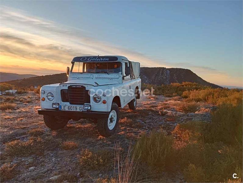 LAND-ROVER Defender