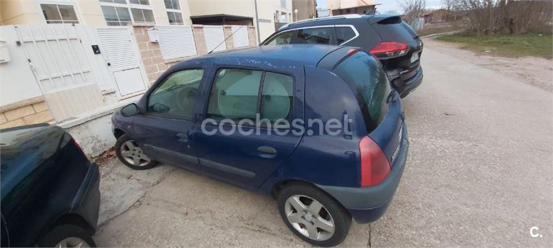 RENAULT Clio