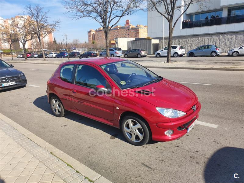 PEUGEOT 206 1.4 90 XS