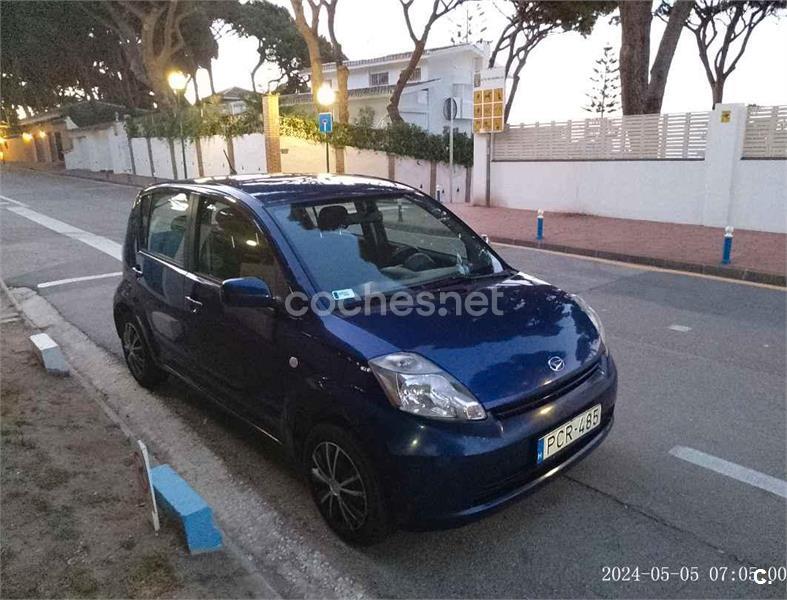 DAIHATSU Sirion