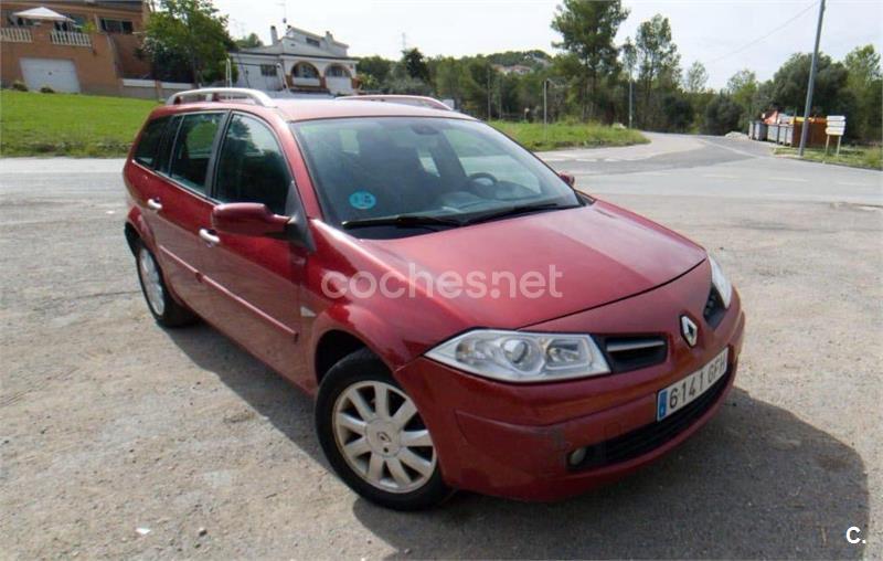 RENAULT Megane Grand Tour Dynamique 1.6 16v Auto