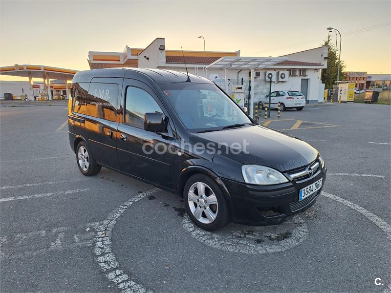 OPEL Combo Tour Cosmo 1.7 CDTI