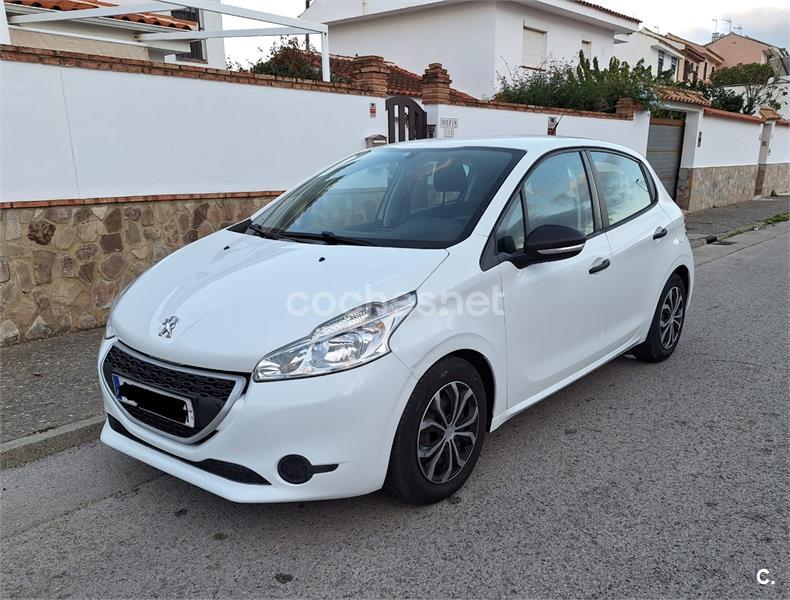 PEUGEOT 208 ACTIVE 1.4 HDi 68