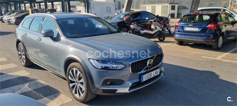 VOLVO V90 Cross Country 2.0 B4 D Pro AWD Auto