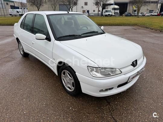 PEUGEOT 306