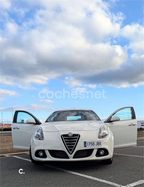 ALFA ROMEO Giulietta 2.0 JTDm TCT Distinctive
