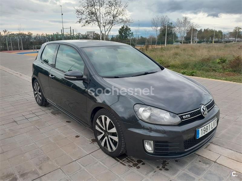 VOLKSWAGEN Golf 2.0 TDI GTD