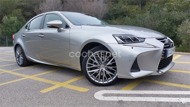 LEXUS IS 2.5 300h Luxury Safety