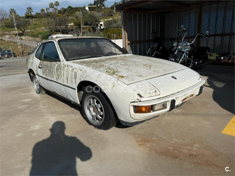 PORSCHE 924