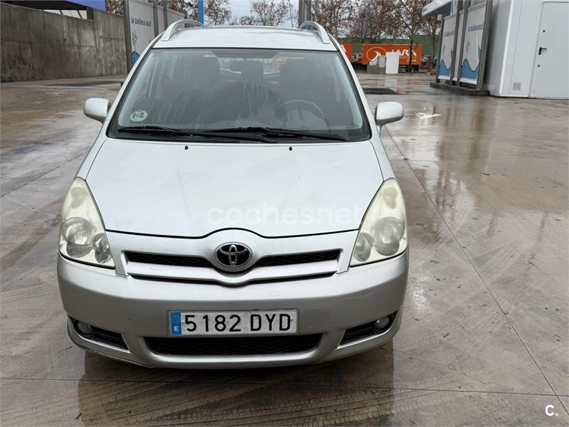 TOYOTA Corolla Verso 2.2 D4D Sol