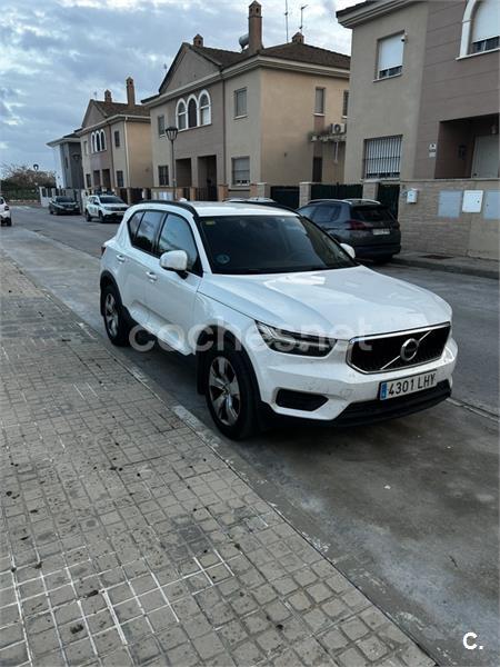 VOLVO XC40 2.0 D3 Momentum