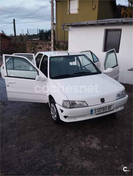 PEUGEOT 106