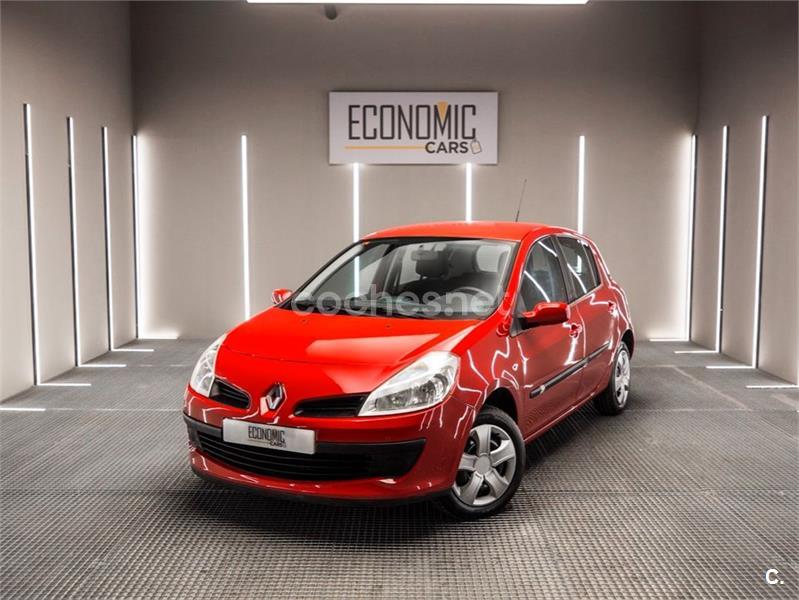 RENAULT Clio Emotion 1.2 16v eco2