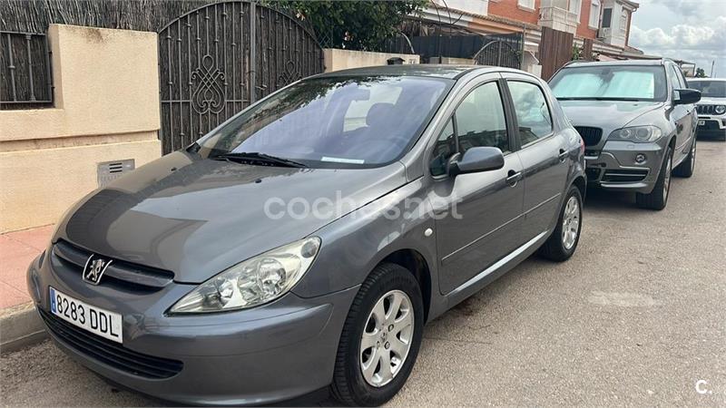 PEUGEOT 307