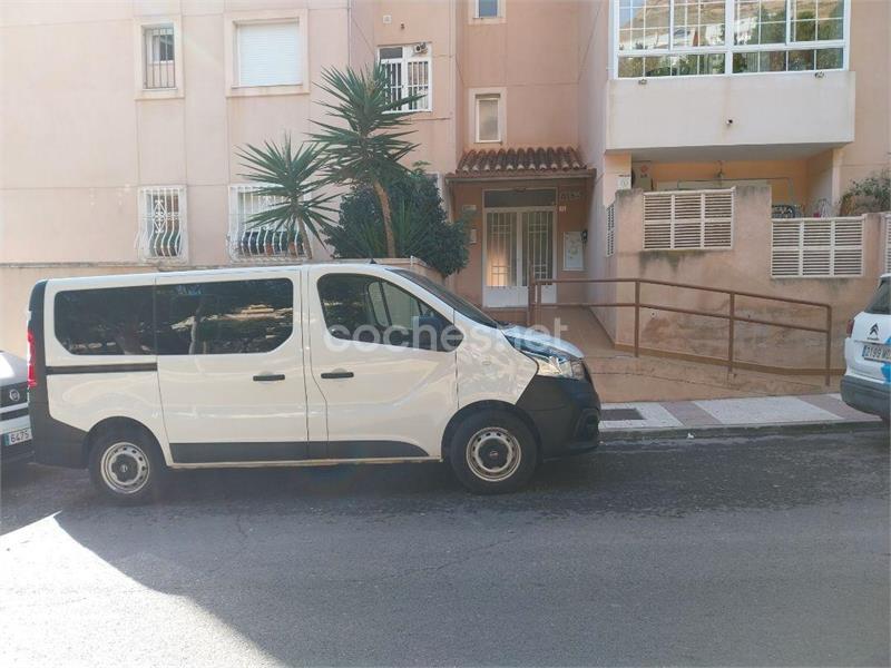 NISSAN NV300