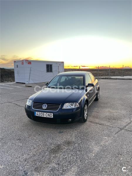 VOLKSWAGEN Passat Variant 1.9 TDi Advance