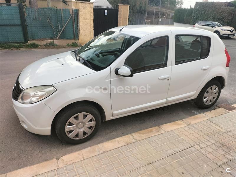 DACIA Sandero Laureate 2011 dCi E5