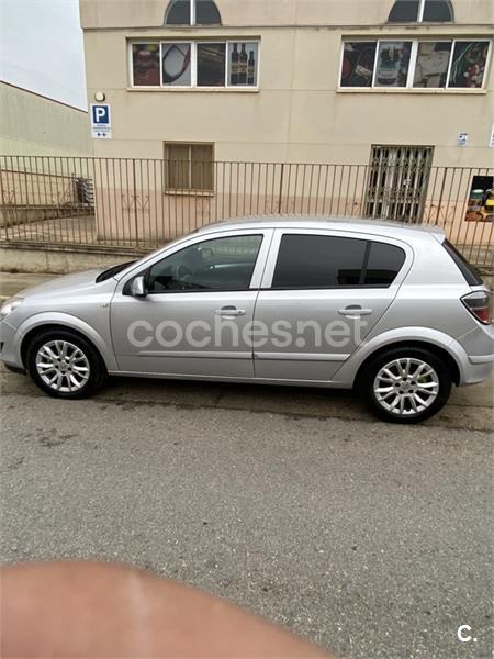 OPEL Astra 1.7 CDTi Edition