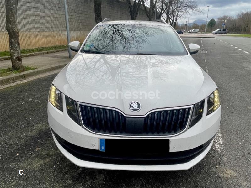 SKODA Octavia Combi 1.4 TSI GNC Ambition