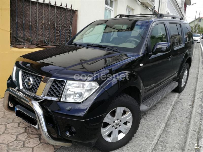 NISSAN Pathfinder 2.5 dCi XE 7 plazas