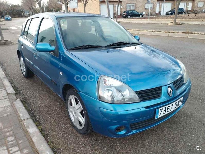 RENAULT Clio