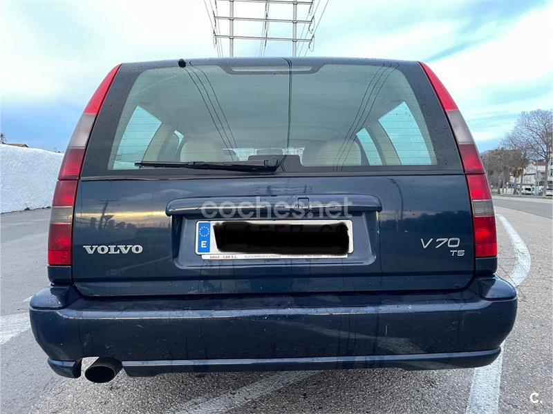 VOLVO V70 T5